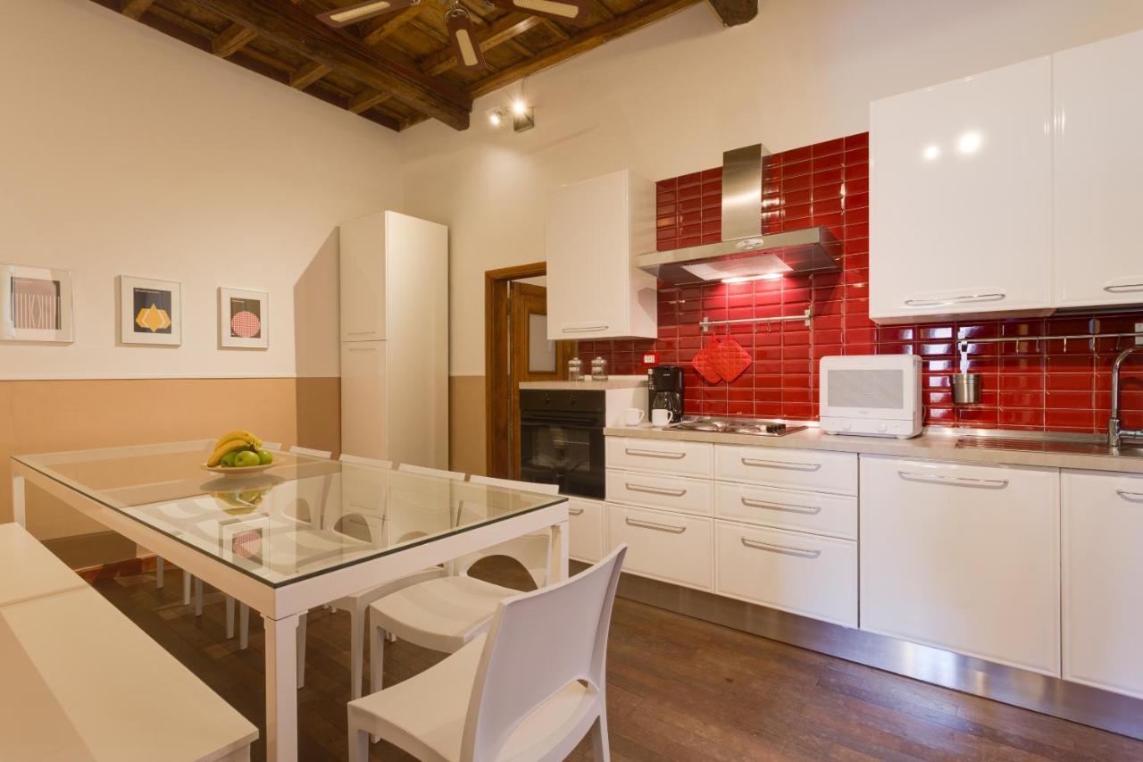 Romac Baullari Holiday Apartment In Campo De Fiori ภายนอก รูปภาพ